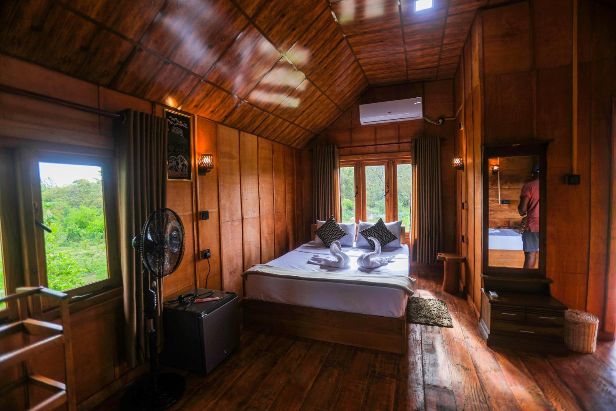 Lion Wood Treehouse Villa Talkote Eksteriør billede
