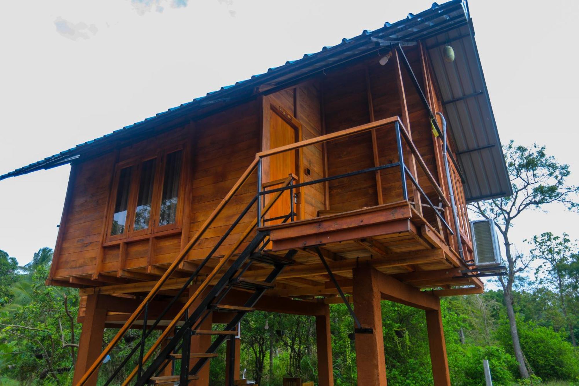 Lion Wood Treehouse Villa Talkote Eksteriør billede