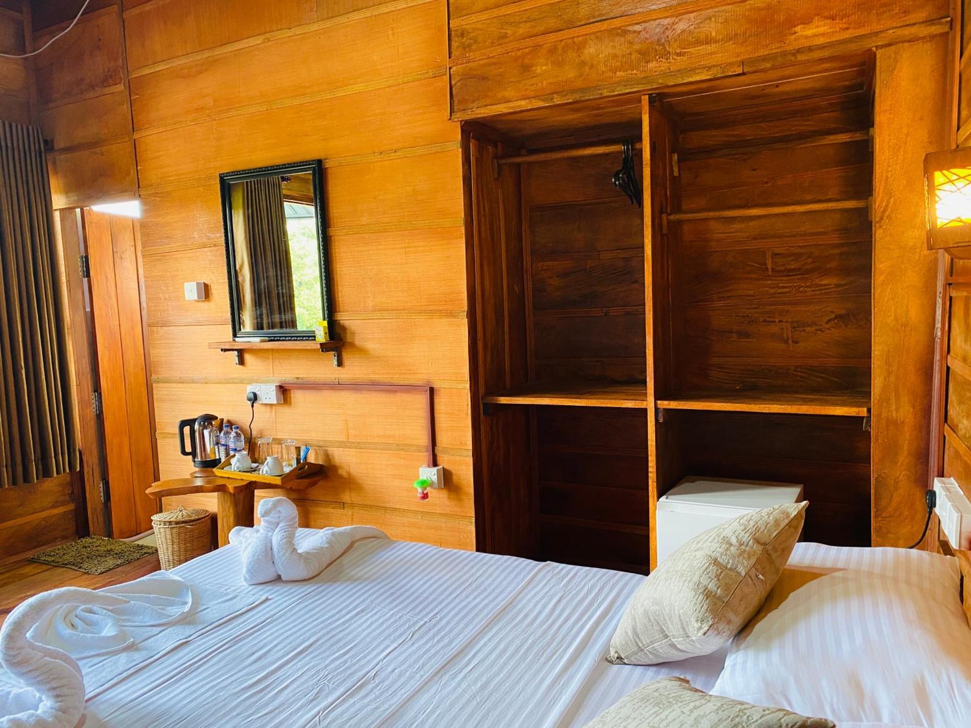 Lion Wood Treehouse Villa Talkote Eksteriør billede